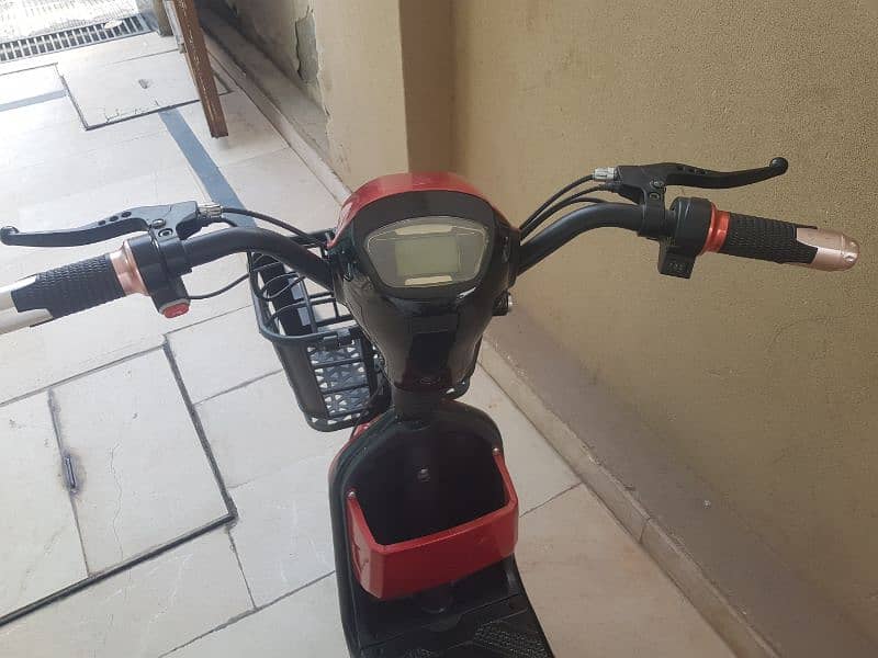 electric scooty great condition 2