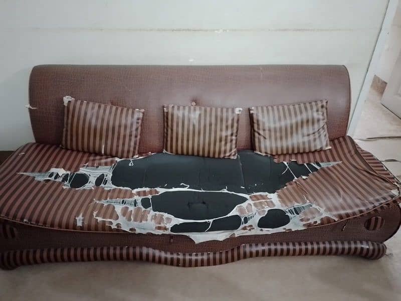 5 seater sofa 3