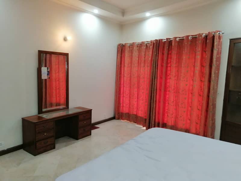 One bed fully furnished with kitchen 4