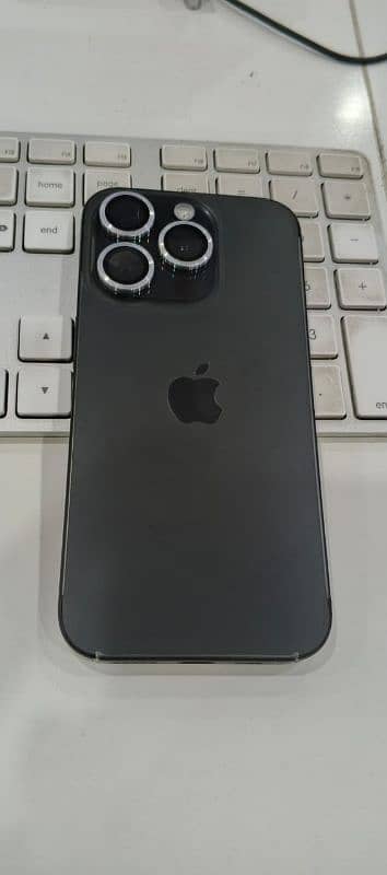 IPHONE 15 PRO - Black 0