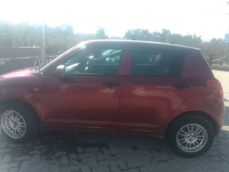 Suzuki Swift 2012 1