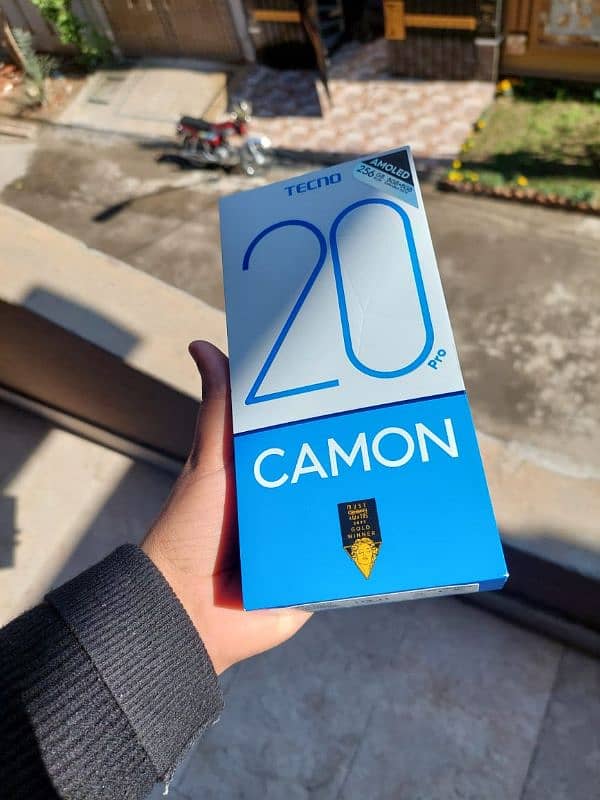 Tecno Camon 20 Pro New 4