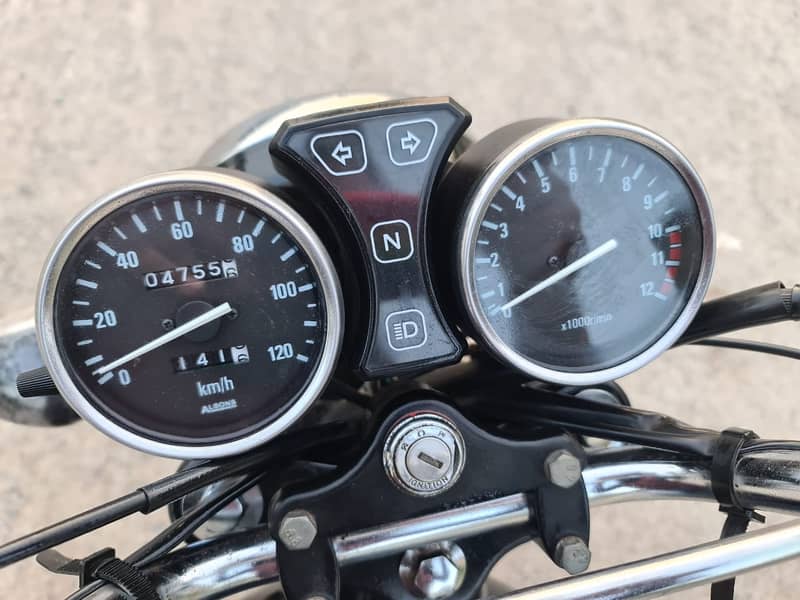 Suzuki GS 150 SE 2022 Brand New Condition, Just 4755 KM Millage 6