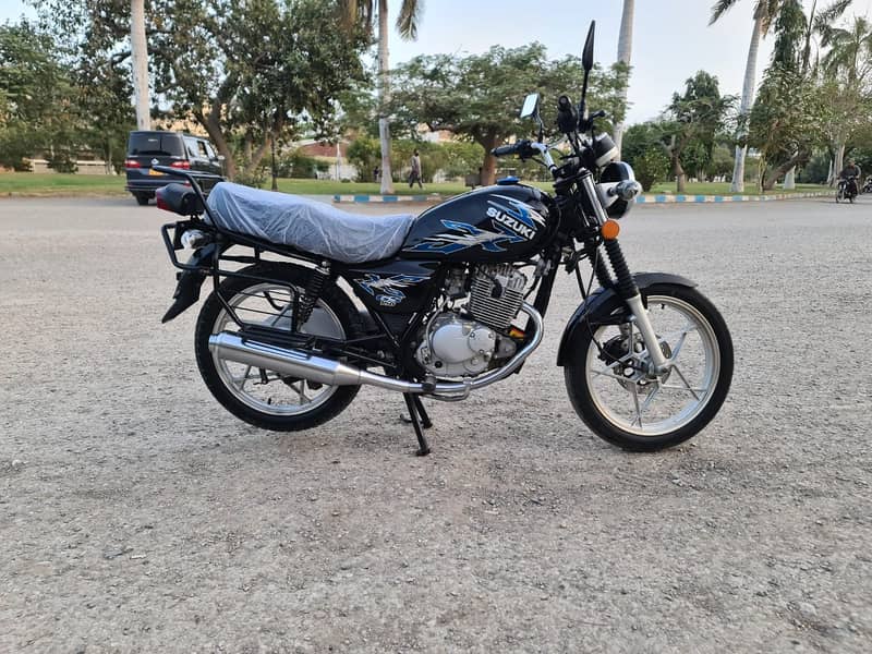 Suzuki GS 150 SE 2022 Brand New Condition, Just 4755 KM Millage 14