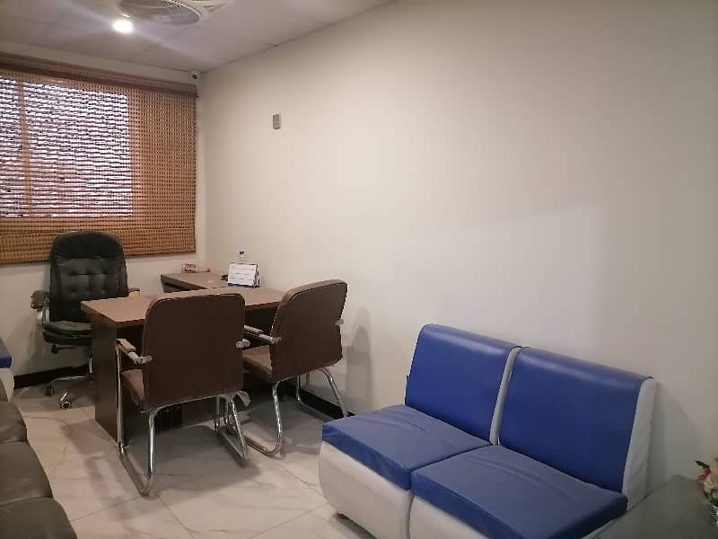 A Well Designed Office Is Up For rent In An Ideal Location In Karachi 7