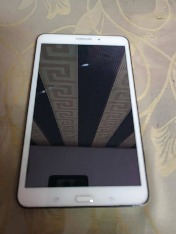 Samsung Galaxy Tab 4 (16GB) 2