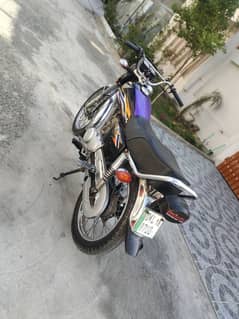 Honda 125 CG bike