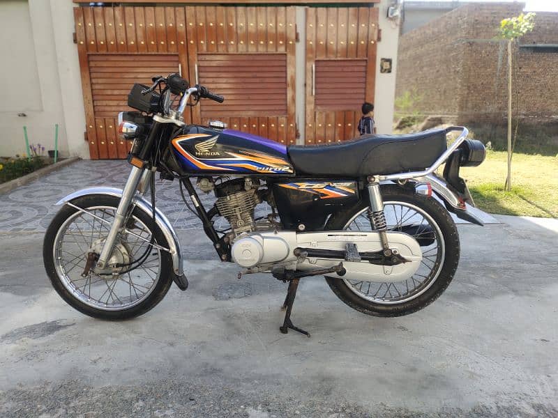 Honda 125 CG bike 6