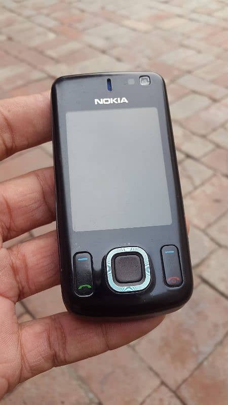 Nokia 6600 slider 0