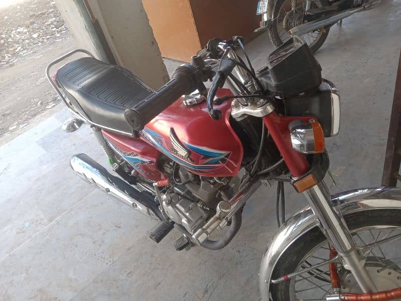 Honda 125  Condition 10/10 1