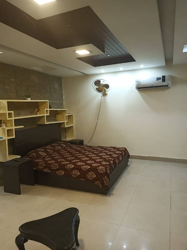 1BED STUDIO FURNISHED APORTMENT IS AVAILABLE FOR SALE IN SECTOR B BAHRIA TOWN LAHORE 2