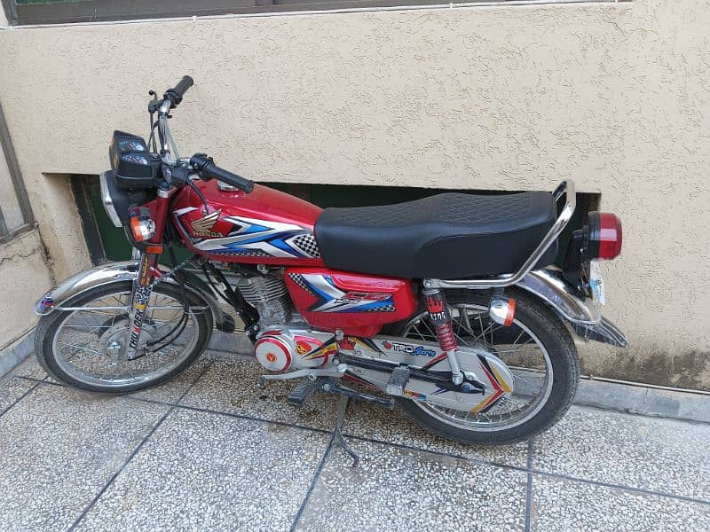 Honda 125 2023. 3