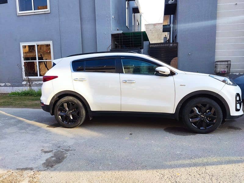 KIA Sportage AWD 2020 4