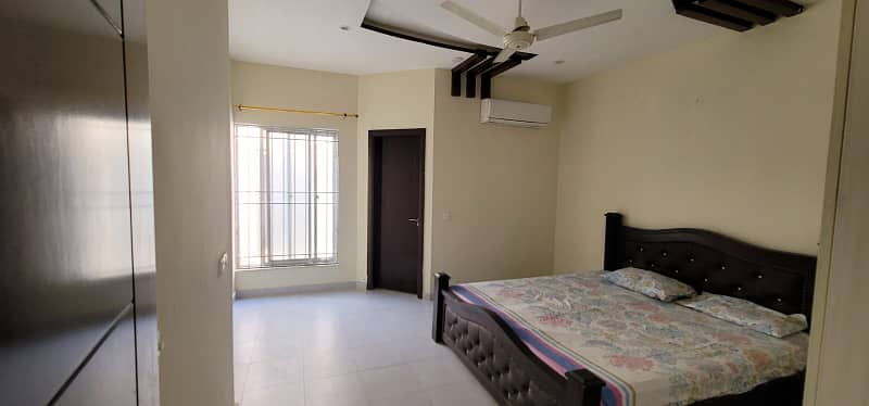 200 Square Yards Fully Furnished Villa 03 Bedrooms Drawing Dining for Rent in Precinct 11-A 2