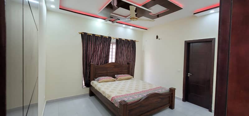 200 Square Yards Fully Furnished Villa 03 Bedrooms Drawing Dining for Rent in Precinct 11-A 5