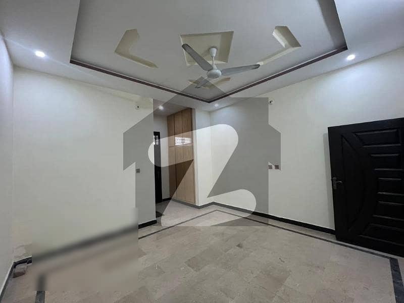 8 Marla upper portion available for Rent G-14/4 Contact 0347-7163075 1