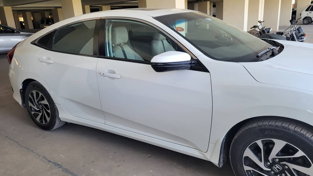 Honda Civic Oriel 2018 3