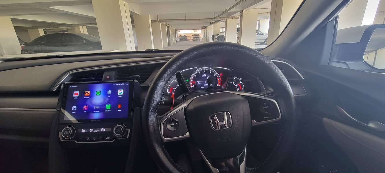 Honda Civic Oriel 2018 4