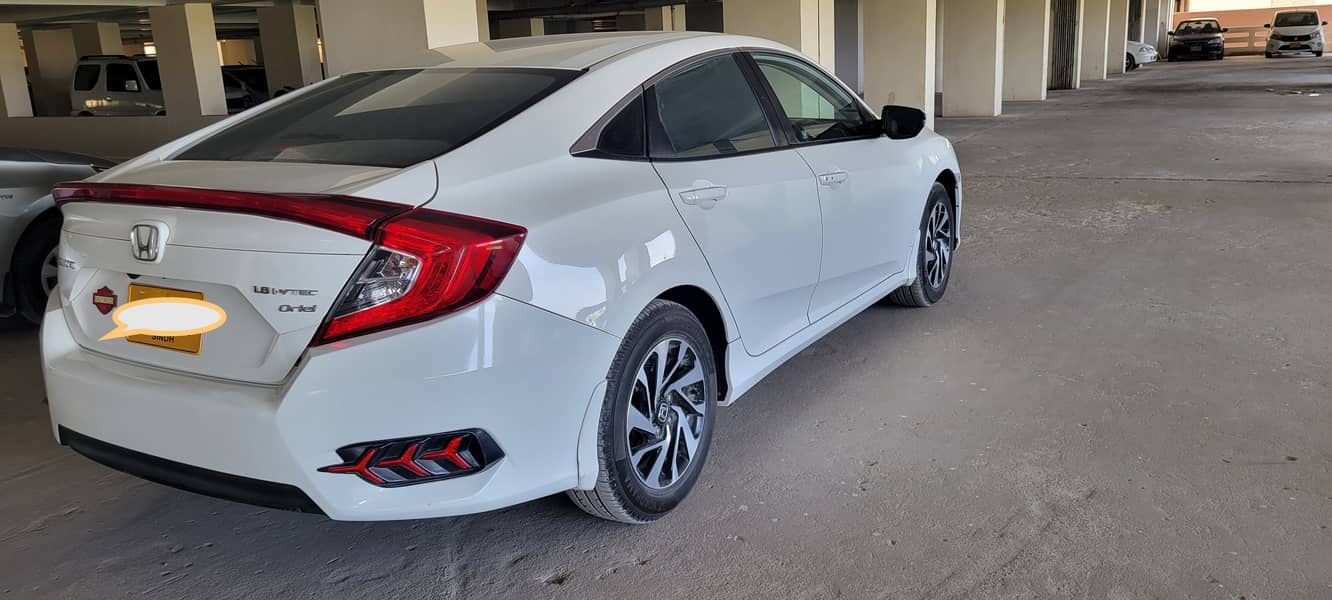 Honda Civic Oriel 2018 12