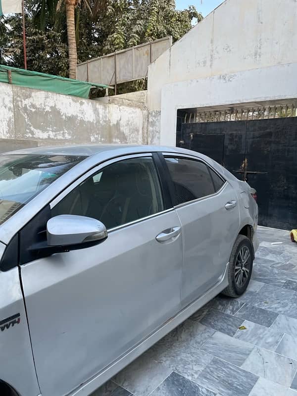 Toyota Corolla Altis 2017 8