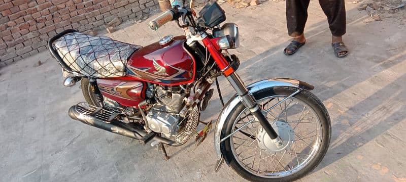 Honda CG 125 03342228153 is number pr rabta krin 1