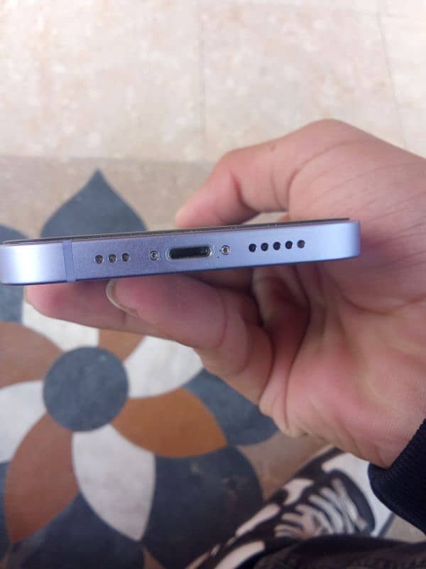 Iphone 12.  urgent sale 5