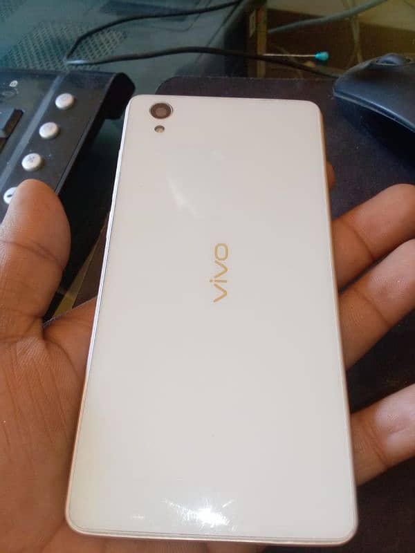 vivo 6 128 1