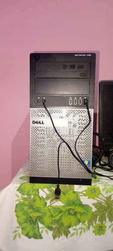 Dell i5 , 2nd Generation , Ram 8 Gb SSD 256GB new , Hard Disk 320 GB 8