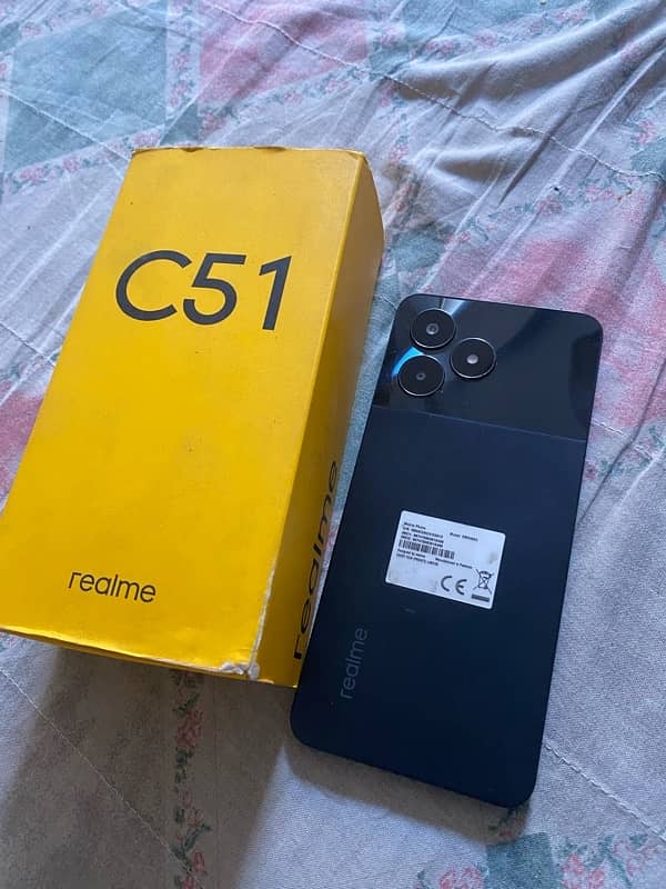 realmi c51 10/10 with box pani main girny ki waja sy koi ic bany gi 1