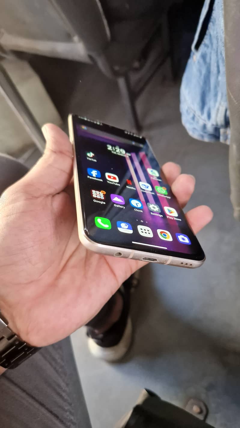 LG V60 ThinQ 5G 10