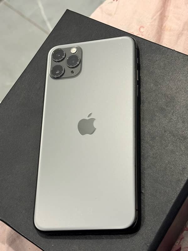 iPhone 11 Pro Max 64 Gb factory unlock non pta 5