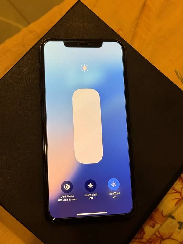 iPhone 11 Pro Max 64 Gb factory unlock non pta 8