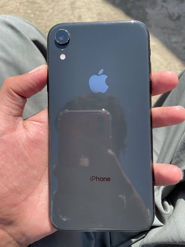 iphone XR 64gb (jv) 1