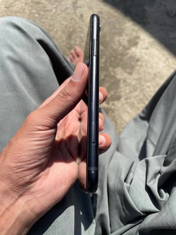 iphone XR 64gb (jv) 2