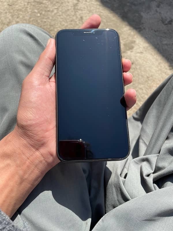 iphone XR 64gb (jv) 5