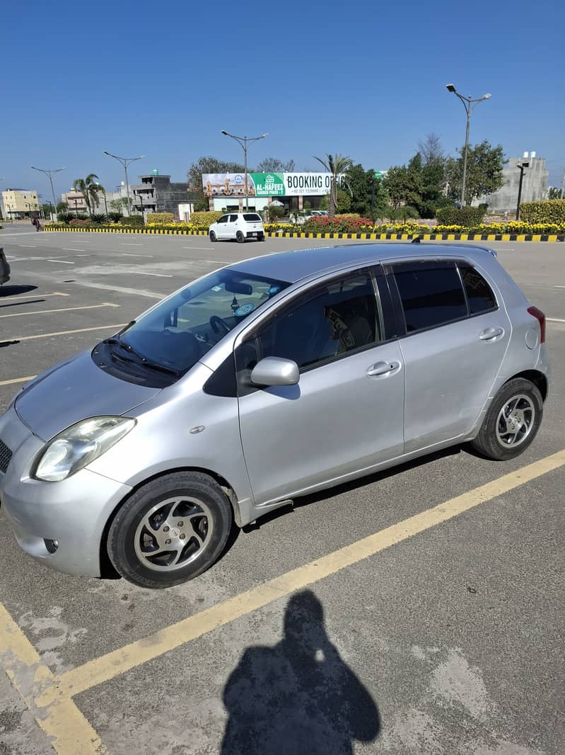 Toyota Vitz 2007 1000cc, push start,keyless entry, new enginery 1