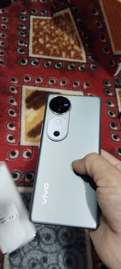 Vivo v40 5g