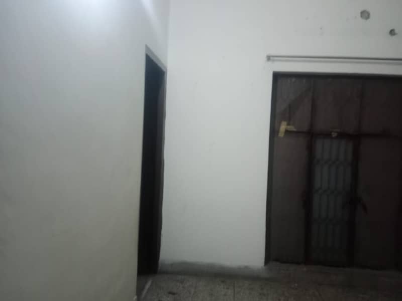 Buy A Centrally Located 10 Marla House In Allama Iqbal Town 13