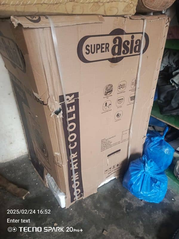 super Asia room cooler  ecm 4900 plus only one month used hua h urgent 1