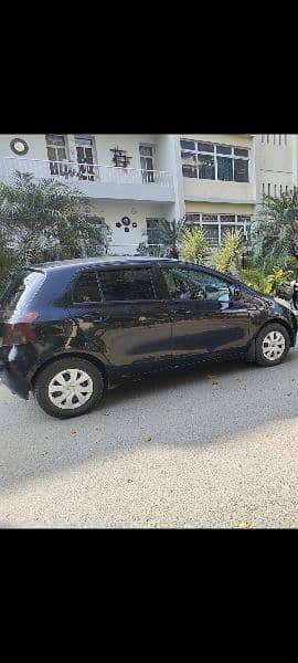 Toyota Vitz 2008/11. best car for family. 5