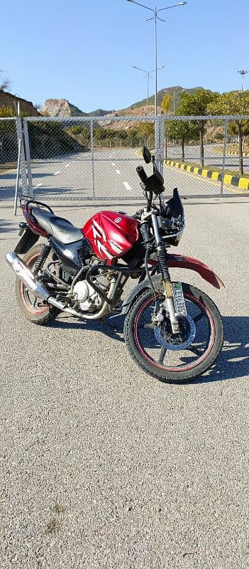 Yamaha ybr 125G 3