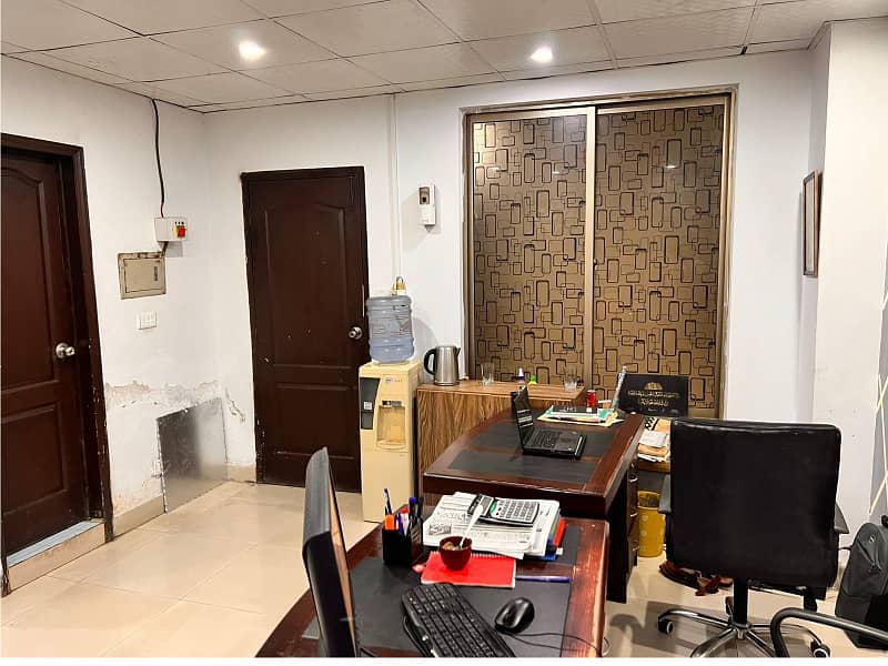 Area 330 SqFt Office For Sale Monthly Rental income 35000 in Main Boulevard Gulberg 3 Lahore 9