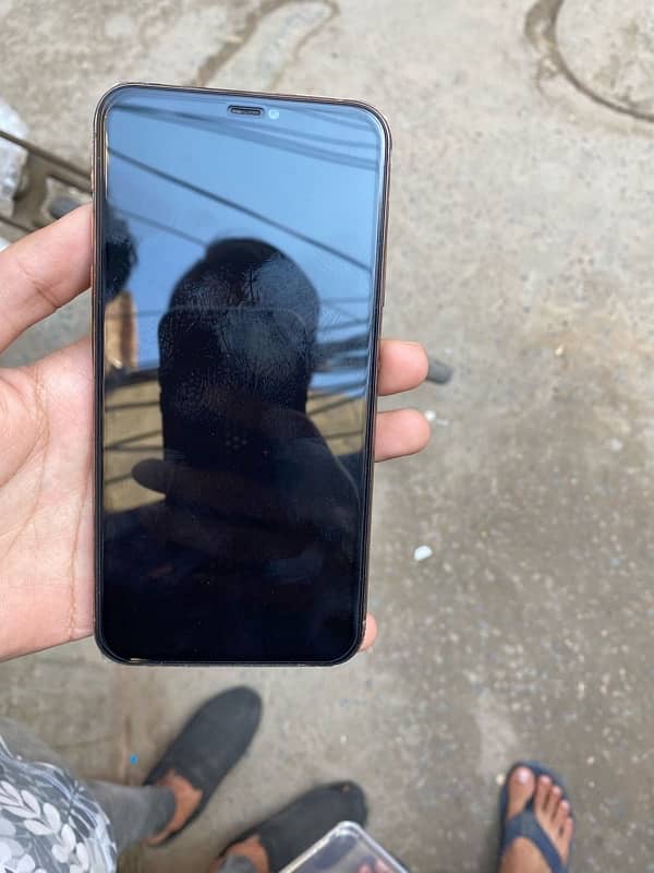 iPhone 11 Pro Max 5