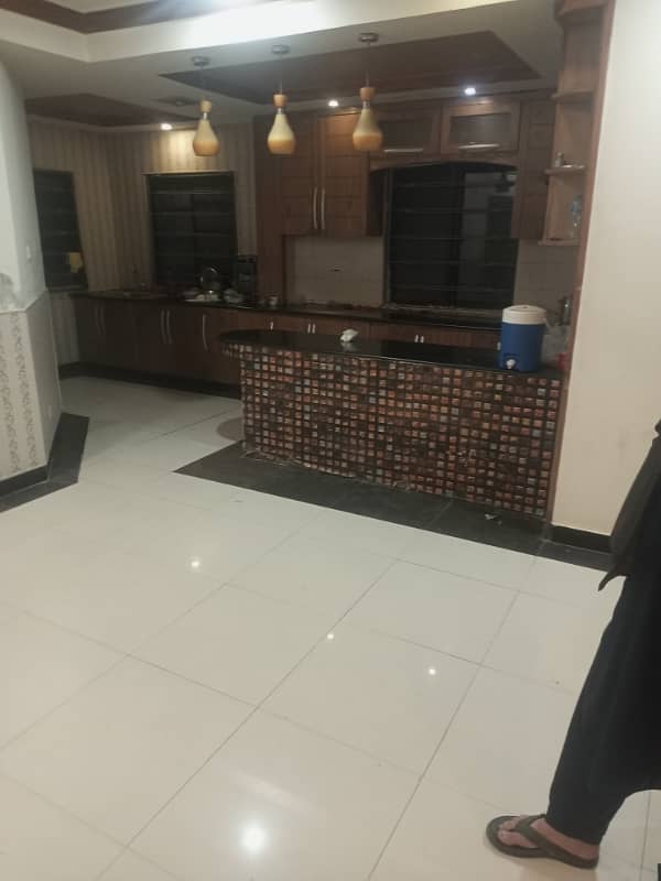 Room for rent in g-11 Islamabad 11