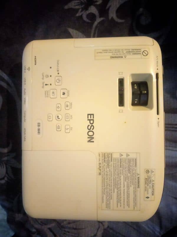 Epson LCD projector 3