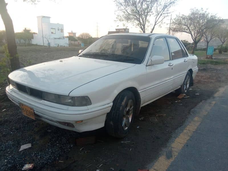 Mitsubishi Galant 1988 3