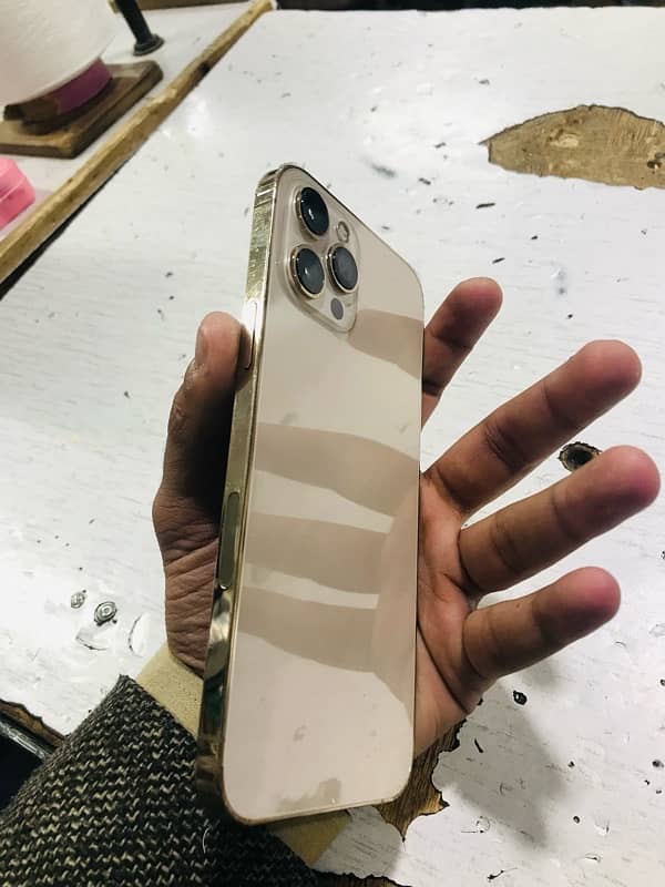 Iphone 12 pro max (Non Pta) 1