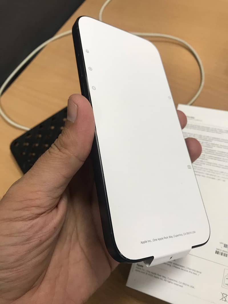 iPhone 16 Pro Max 512GB Box 1