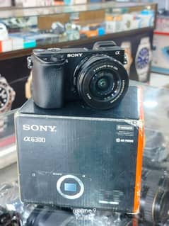 Sony A6300 | 16-50mm lens | Complete box