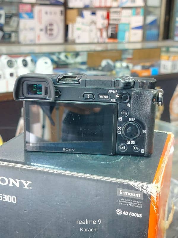 Sony A6300 | 16-50mm lens | Complete box 2